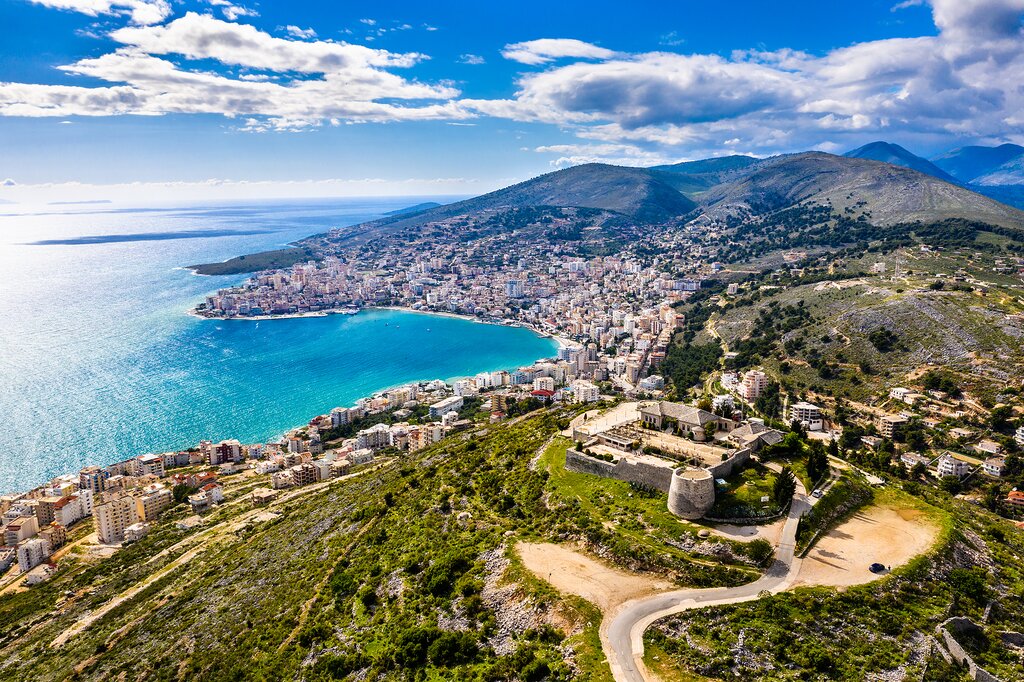 Lëkurësi Castle